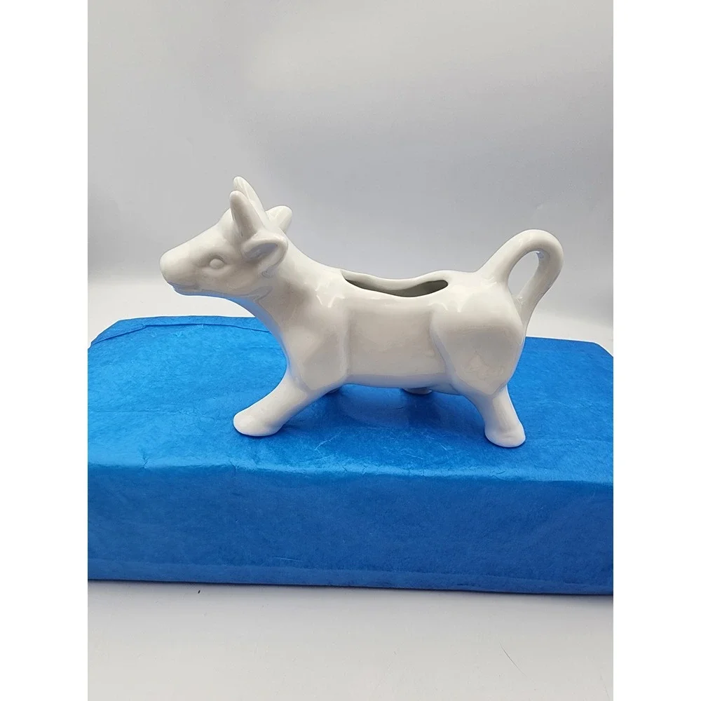 Pier 1 Imports White Porcelain Cow‎ Creamer Farmhouse Pitcher Glossy Finish